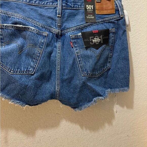 LEVIS Athens Mid Short - Medum Indigo sz 32 - Picture 3 of 15